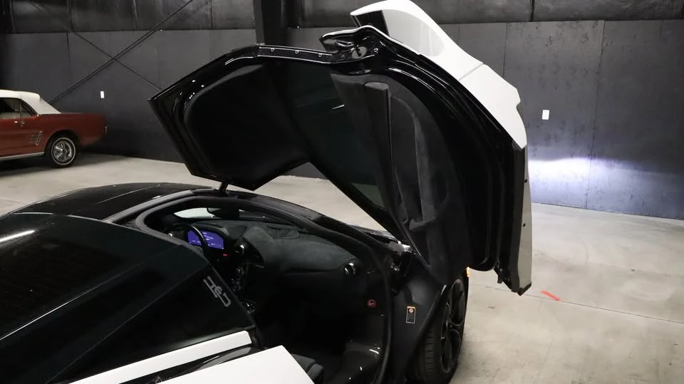 2019 McLaren 720S - Image 16 of 20