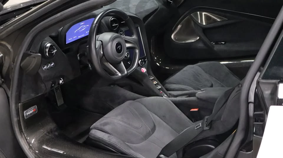 2019 McLaren 720S - Image 17 of 20