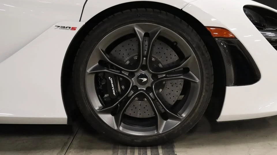 2019 McLaren 720S - Image 10 of 20