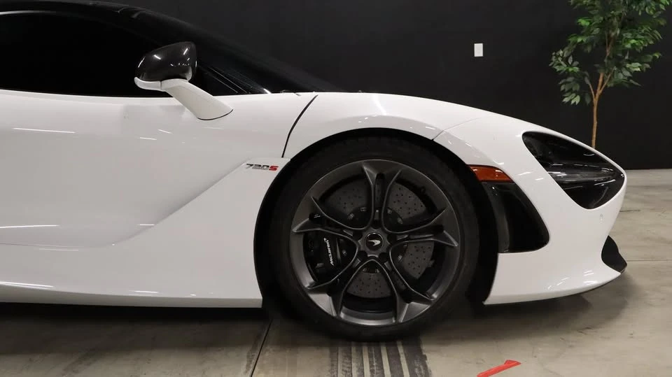 2019 McLaren 720S - Image 9 of 20
