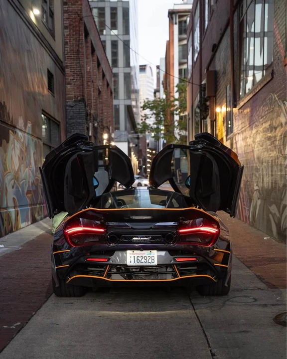 2019 McLaren 720S - Image 8 of 11