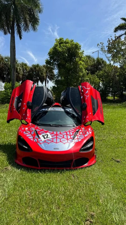 2019 McLaren 720S - Image 9 of 12