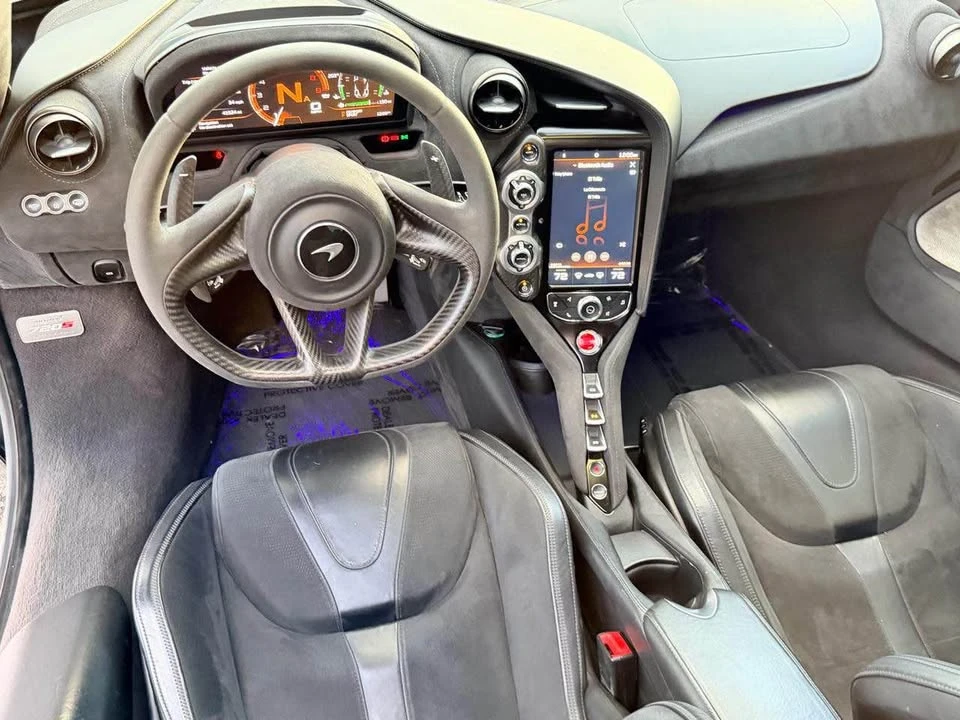 2019 McLaren 720S - Image 18 of 20