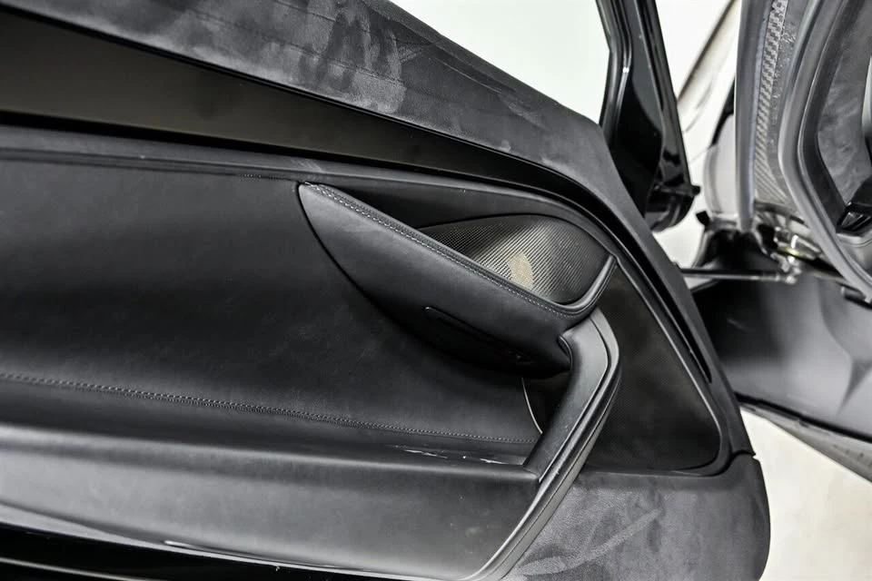 2019 McLaren 720S - Image 16 of 20