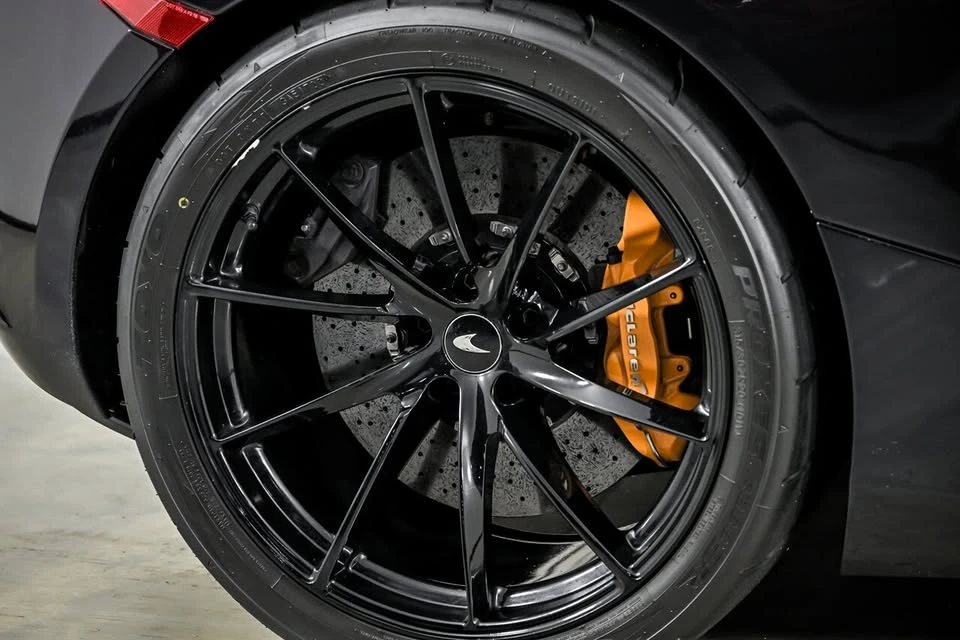 2019 McLaren 720S - Image 13 of 20