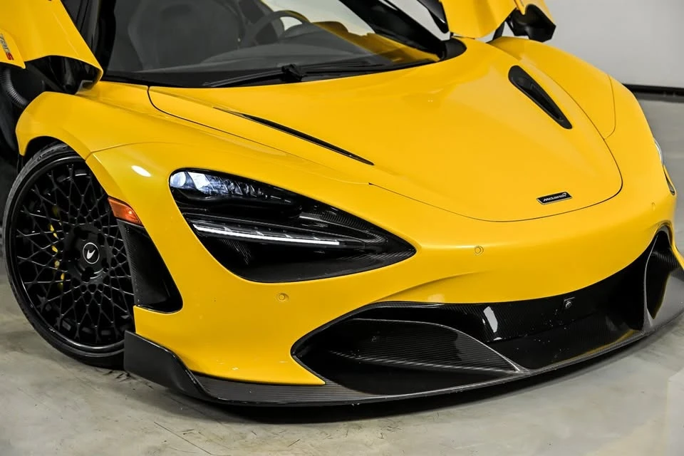 2019 McLaren 720S - Image 2 of 20