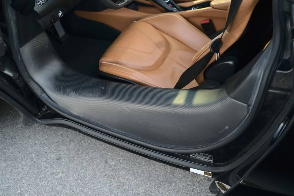 2019 McLaren 720S - Image 18 of 20