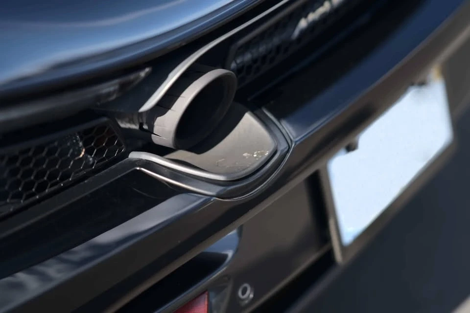 2019 McLaren 720S - Image 8 of 20