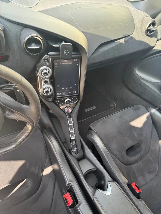 2019 McLaren 720S - Image 8 of 16