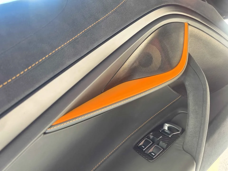 2019 McLaren 720S - Image 9 of 17