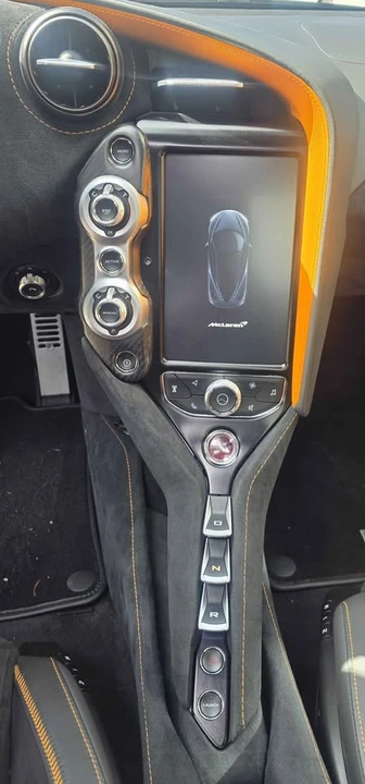 2019 McLaren 720S - Image 13 of 17