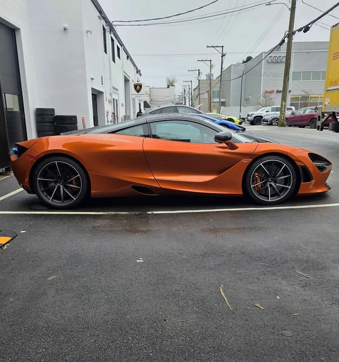 2019 McLaren 720S - Image 7 of 17