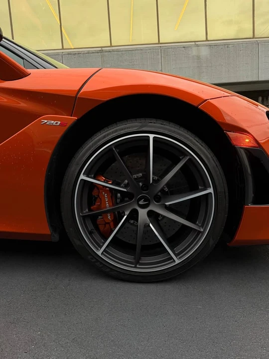 2019 McLaren 720S - Image 7 of 11