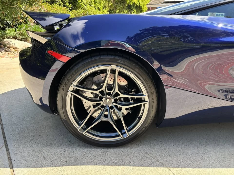 2019 McLaren 720S - Image 14 of 20