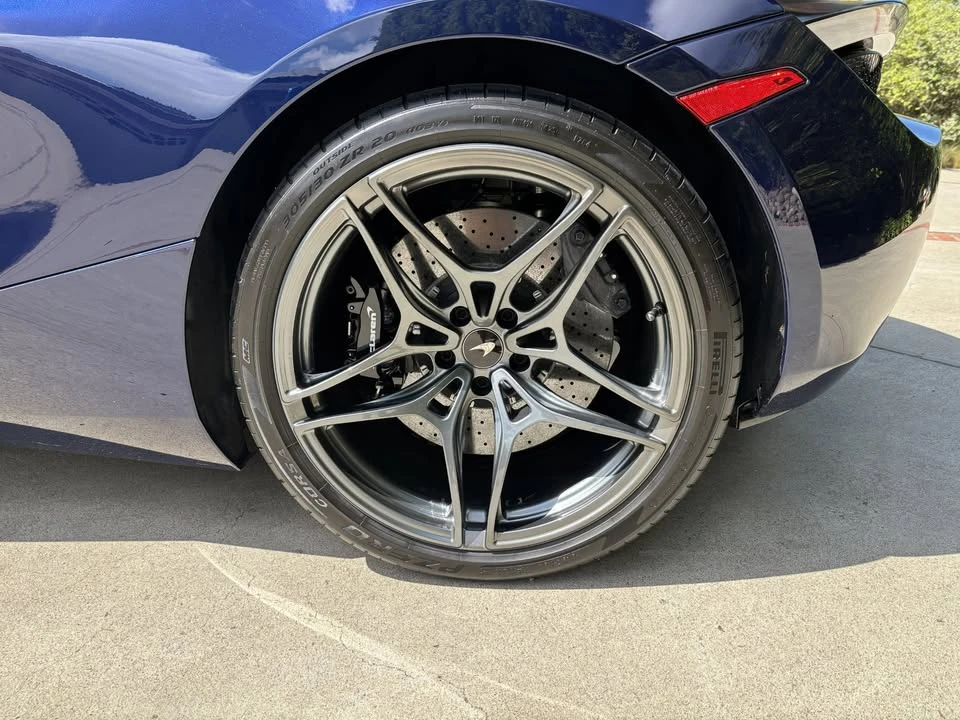 2019 McLaren 720S - Image 11 of 20