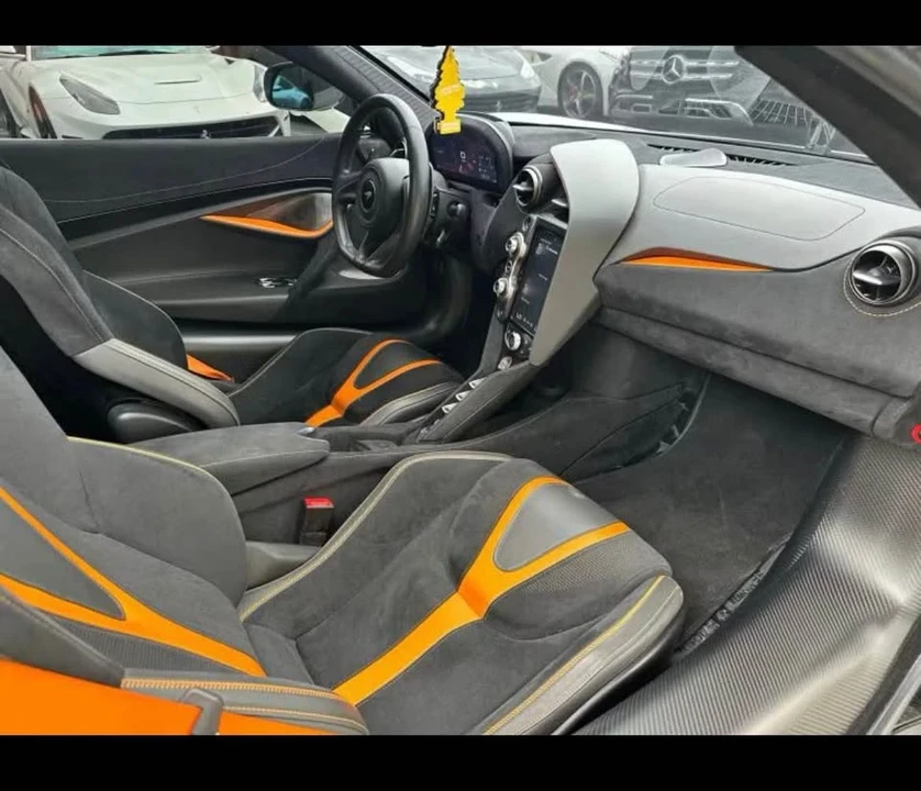 2019 McLaren 720S - Image 16 of 19