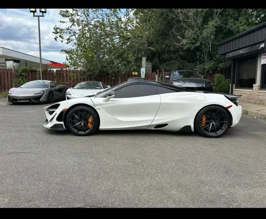 2019 McLaren 720S - Image 6 of 19