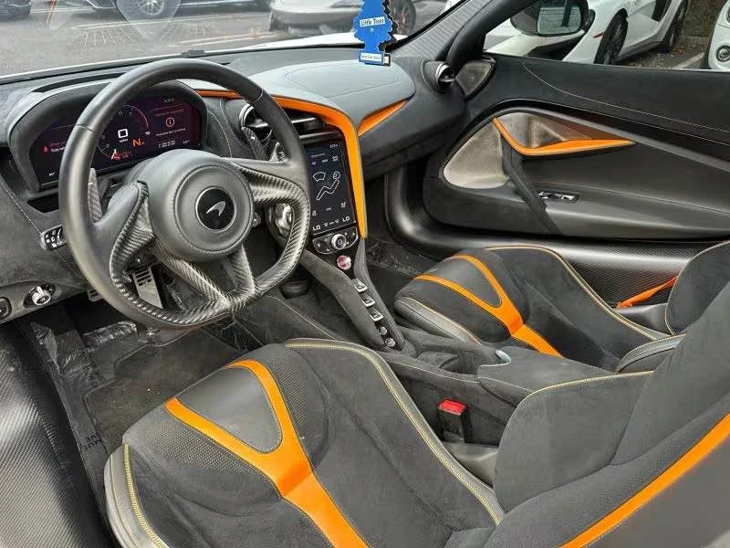 2019 McLaren 720S - Image 9 of 16