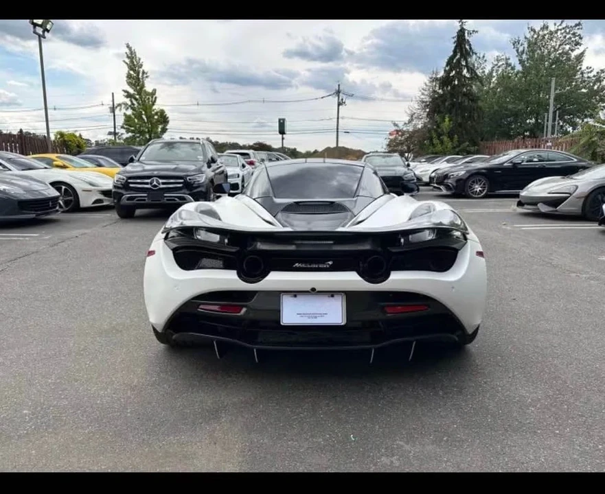 2019 McLaren 720S - Image 7 of 19