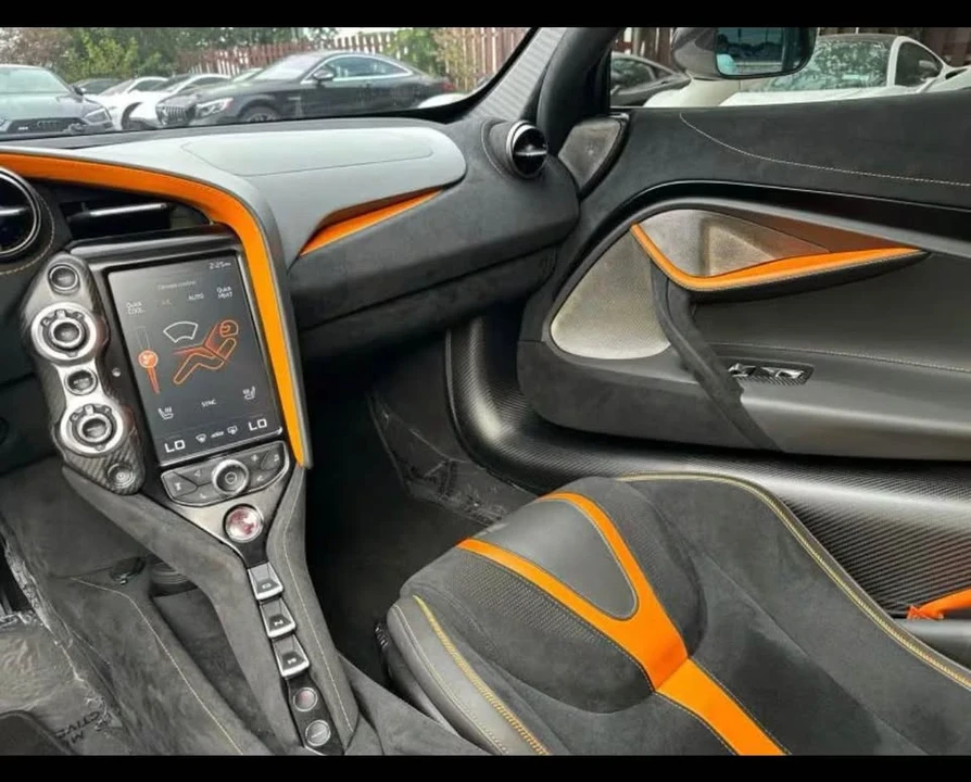 2019 McLaren 720S - Image 17 of 19