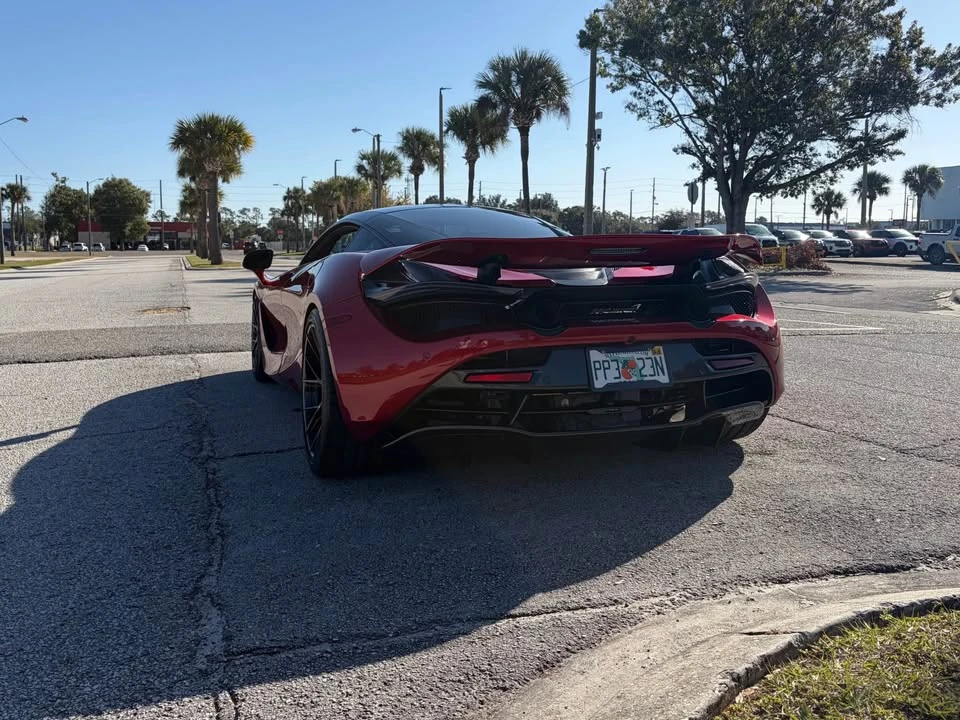 2019 McLaren 720S - Image 11 of 19