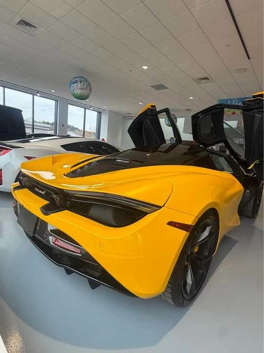 2019 McLaren 720S - Image 2 of 5