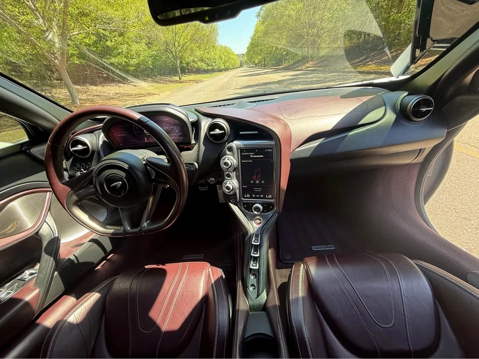 2019 McLaren 720S - Image 13 of 18