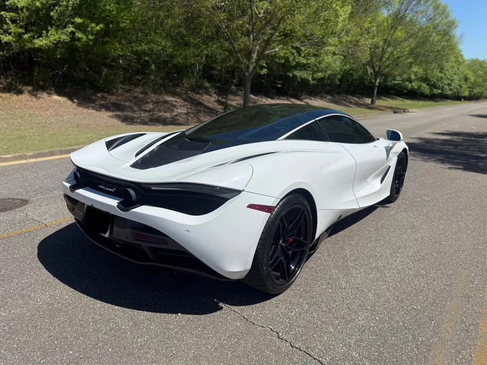 2019 McLaren 720S - Image 7 of 18