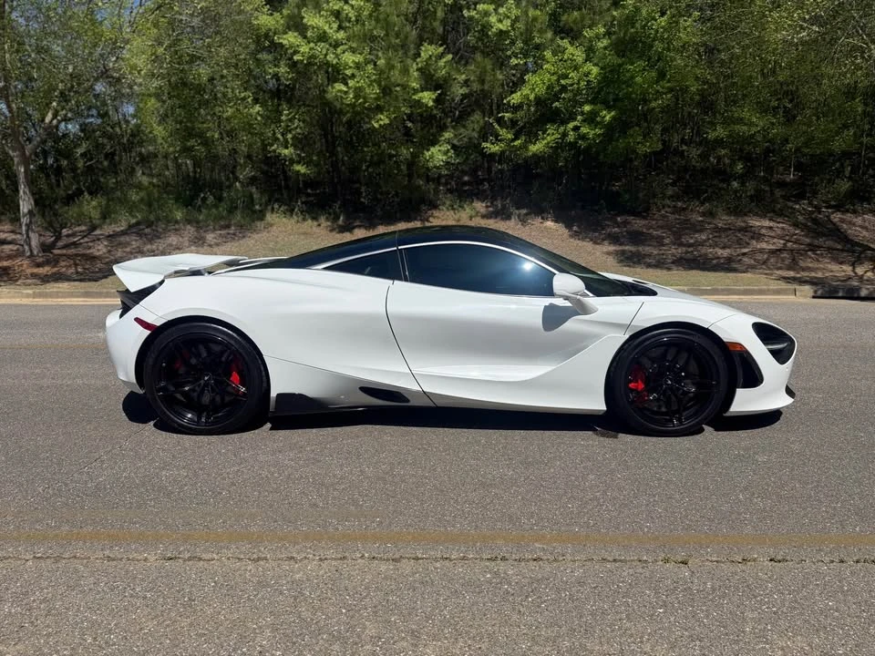 2019 McLaren 720S - Image 8 of 18