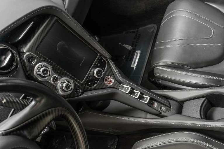 2019 McLaren 720S - Image 12 of 14