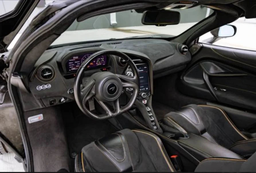 2019 McLaren 720S - Image 2 of 13