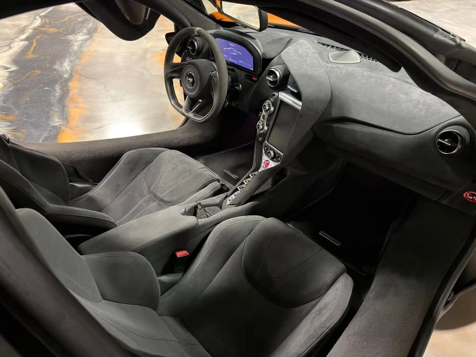 2019 McLaren 720S - Image 12 of 14