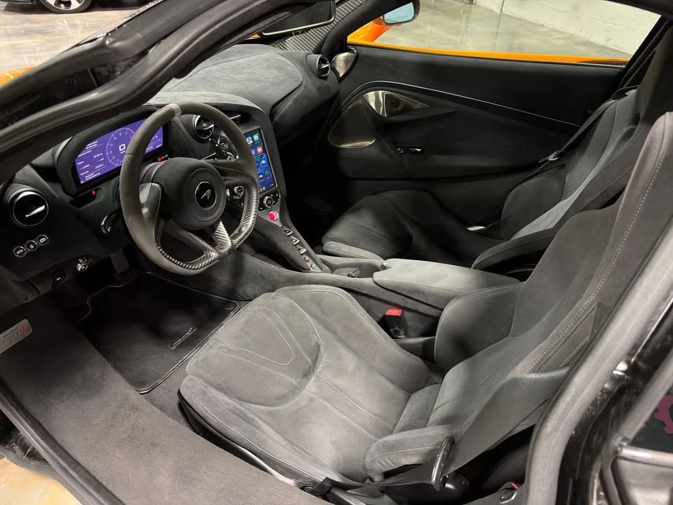 2019 McLaren 720S - Image 11 of 14
