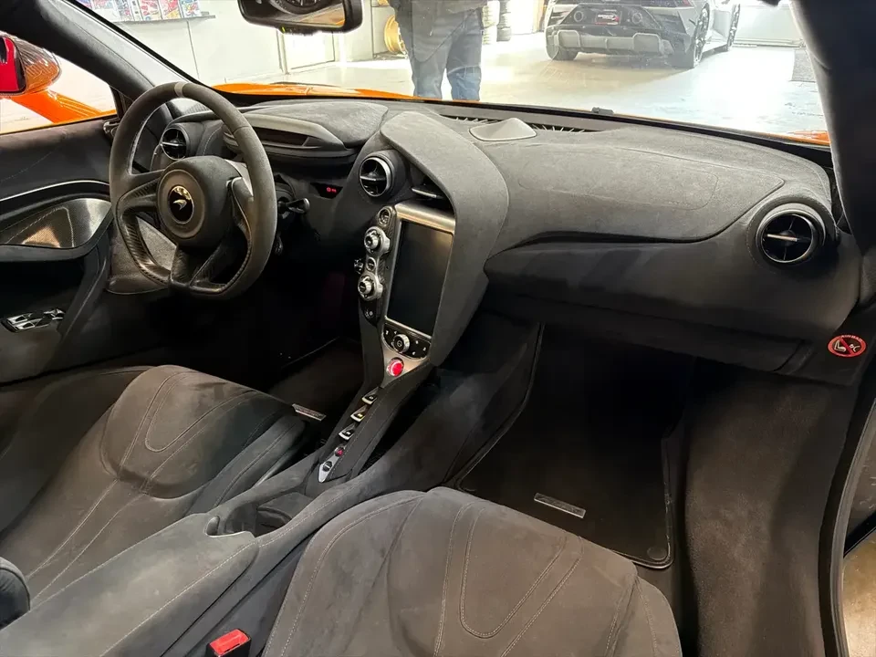 2019 McLaren 720S - Image 17 of 20