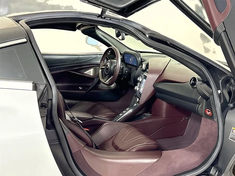 2019 McLaren 720S - Image 19 of 20