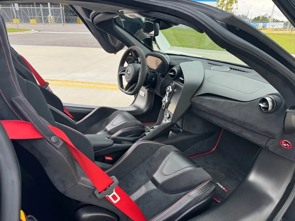 2019 McLaren 720S - Image 14 of 20
