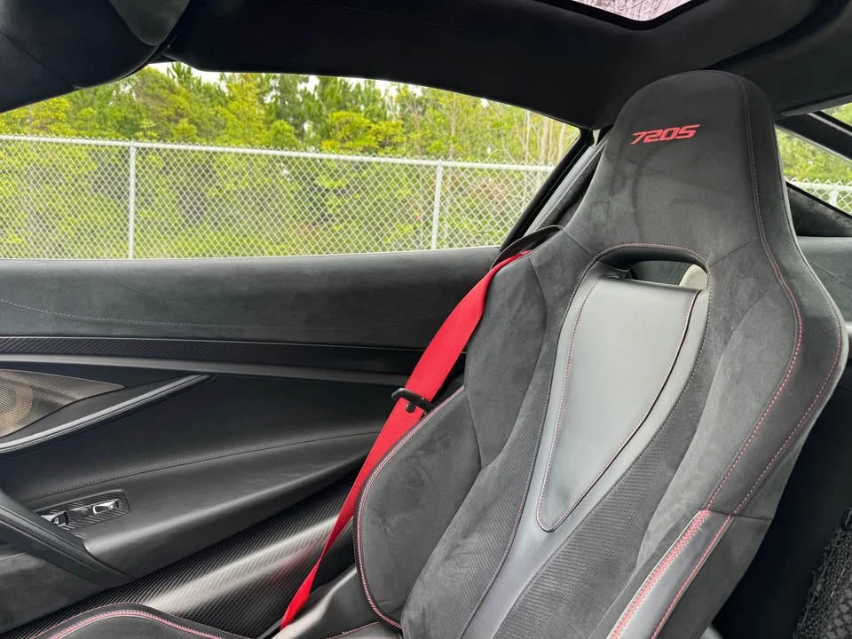 2019 McLaren 720S - Image 19 of 20