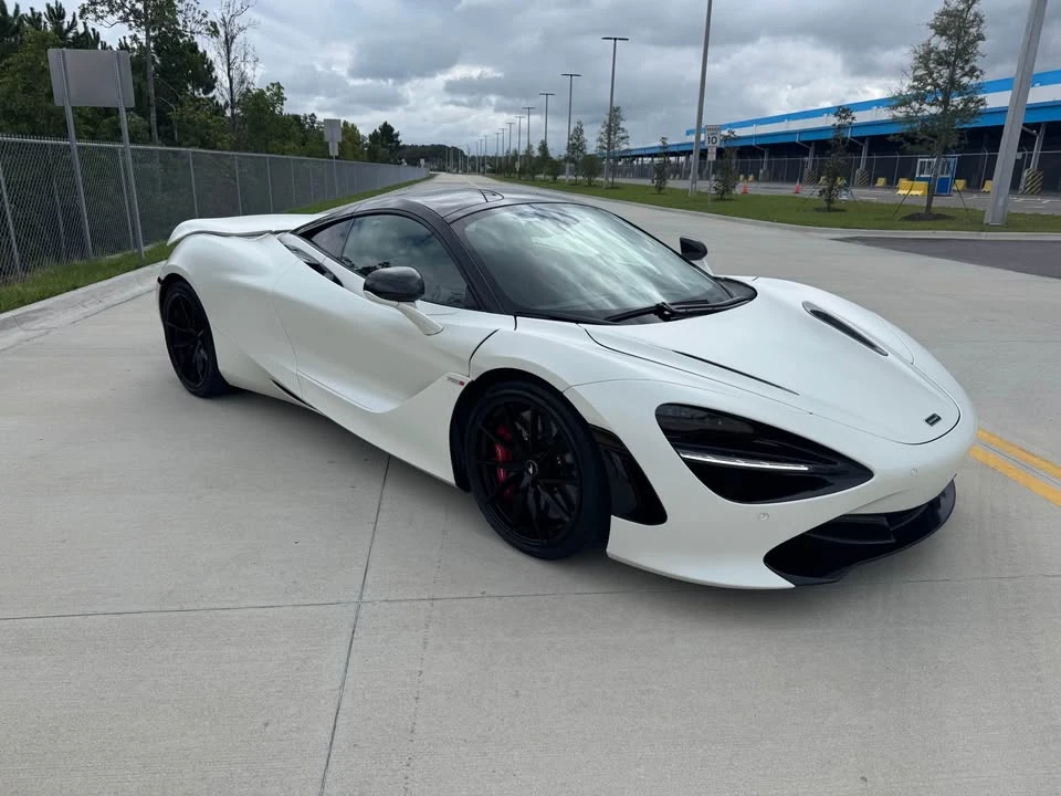 2019 McLaren 720S - Image 2 of 20