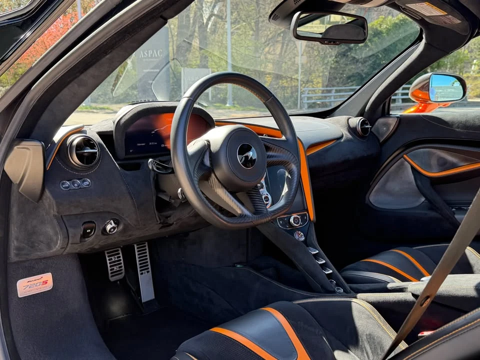 2019 McLaren 720S - Image 8 of 18