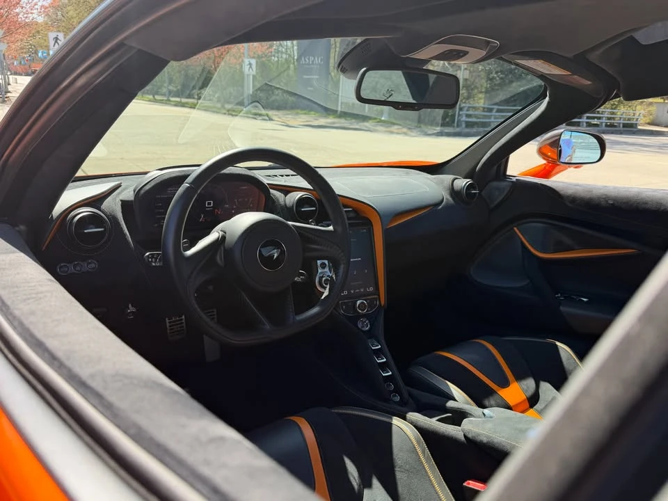 2019 McLaren 720S - Image 14 of 18