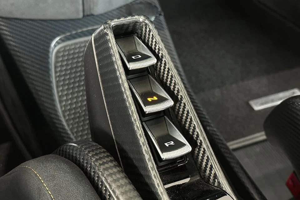 2019 McLaren Senna - Image 18 of 20