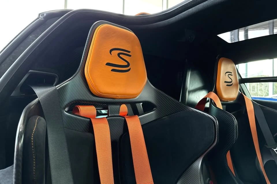 2019 McLaren Senna - Image 14 of 20