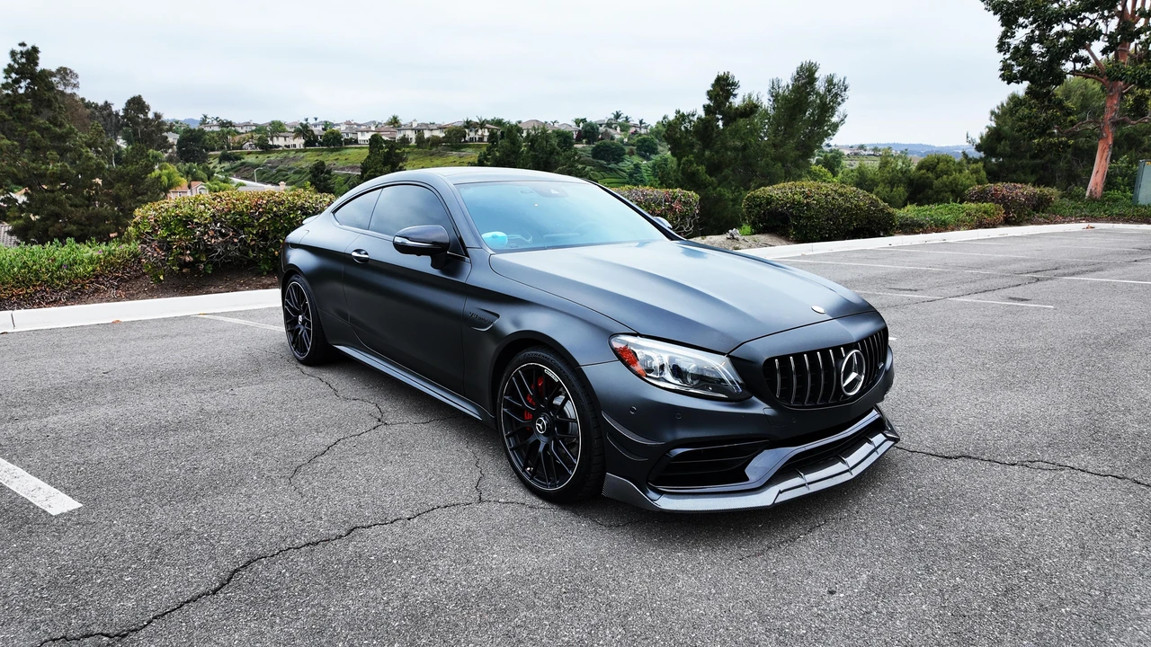 2019 Mercedes-Benz W205 C 63 AMG - Image 10 of 31