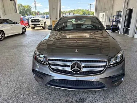 2019 Mercedes-Benz E 300