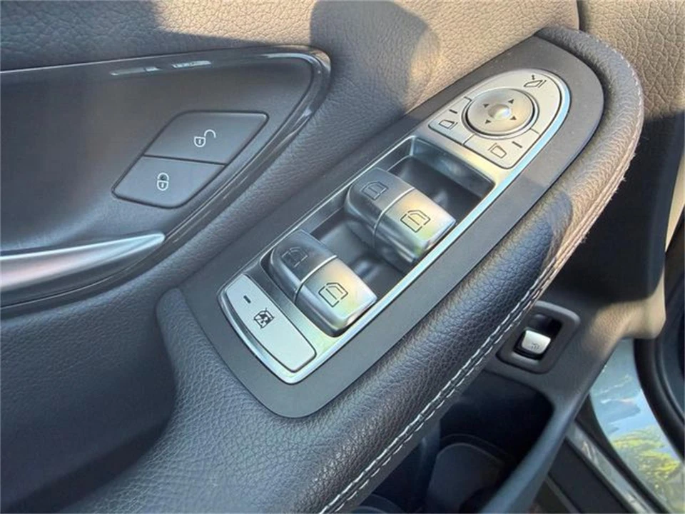 2019 Mercedes-Benz W120 & W121 - Image 25 of 31
