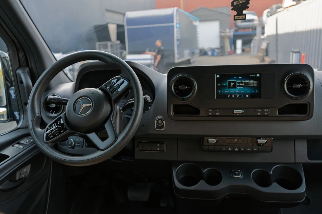 2019 Mercedes-Benz VS30 Sprinter - Image 14 of 21