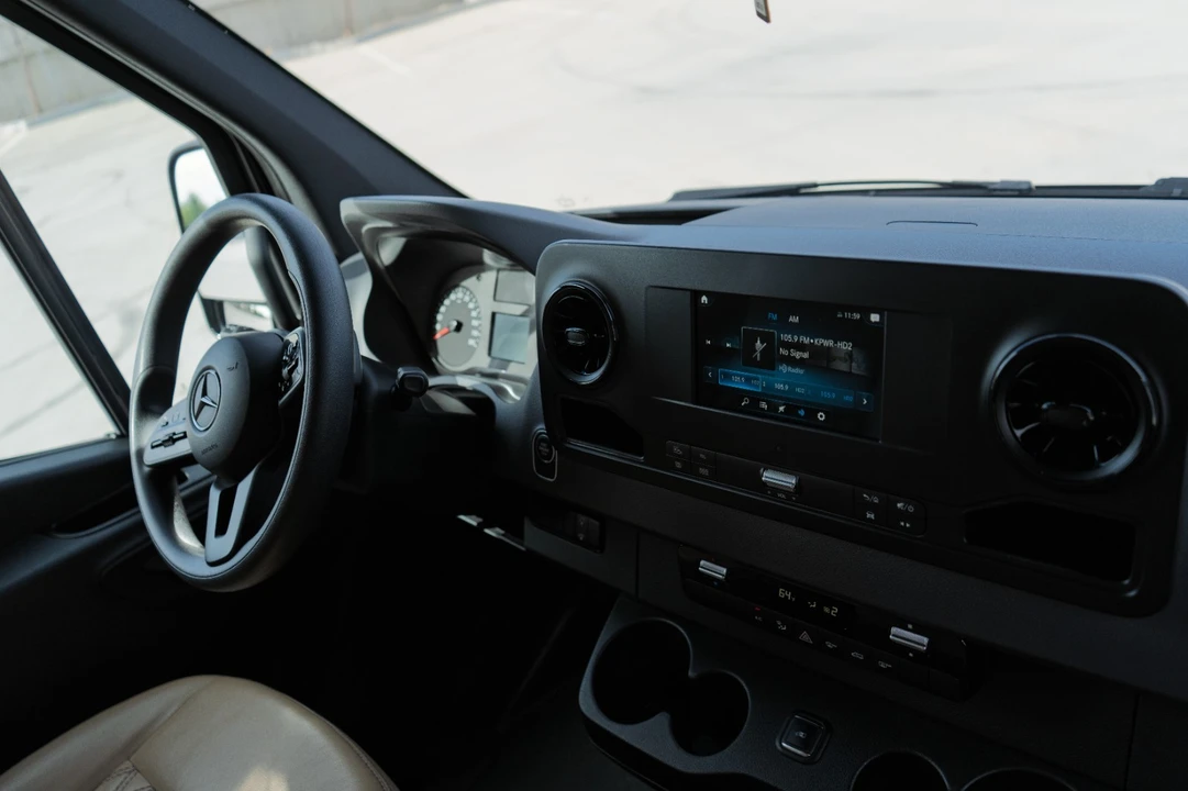 2019 Mercedes-Benz VS30 Sprinter - Image 15 of 21