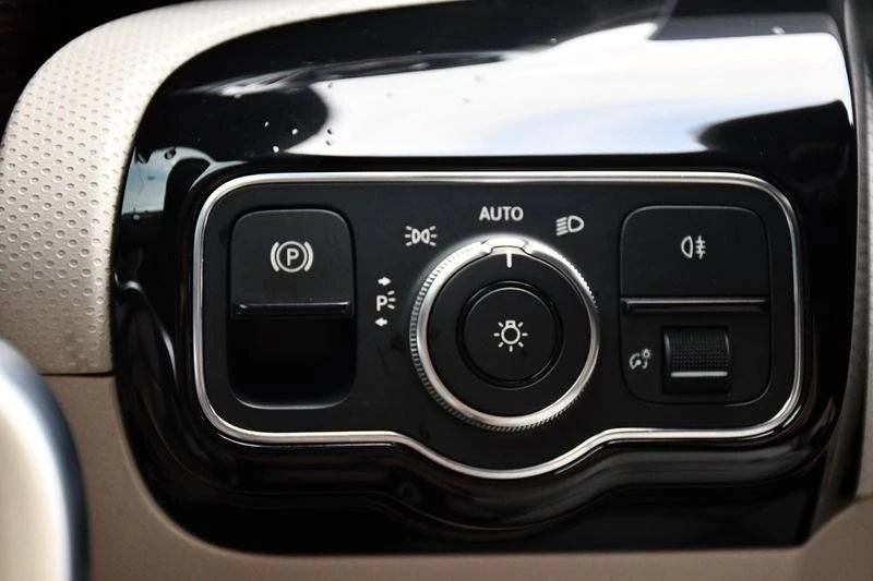 2019 Mercedes-Benz W177 A-Class - Image 16 of 20