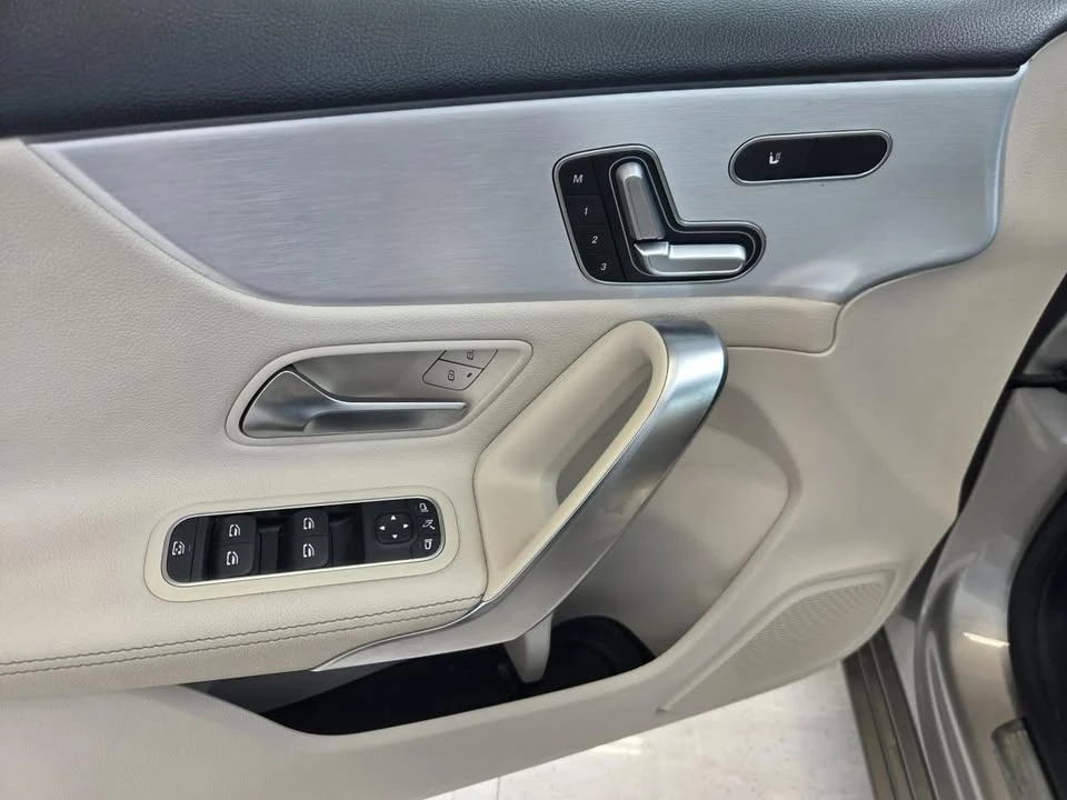 2019 Mercedes-Benz W177 A-Class - Image 10 of 14
