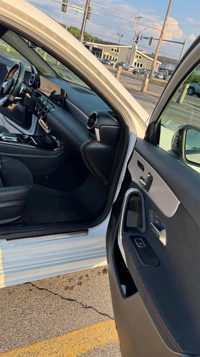 2019 Mercedes-Benz W177 A-Class - Image 7 of 10